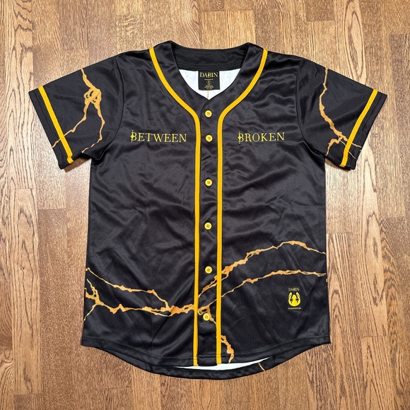 Sold - Picture 2 of 10